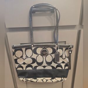 Black canvas Authentic Coach